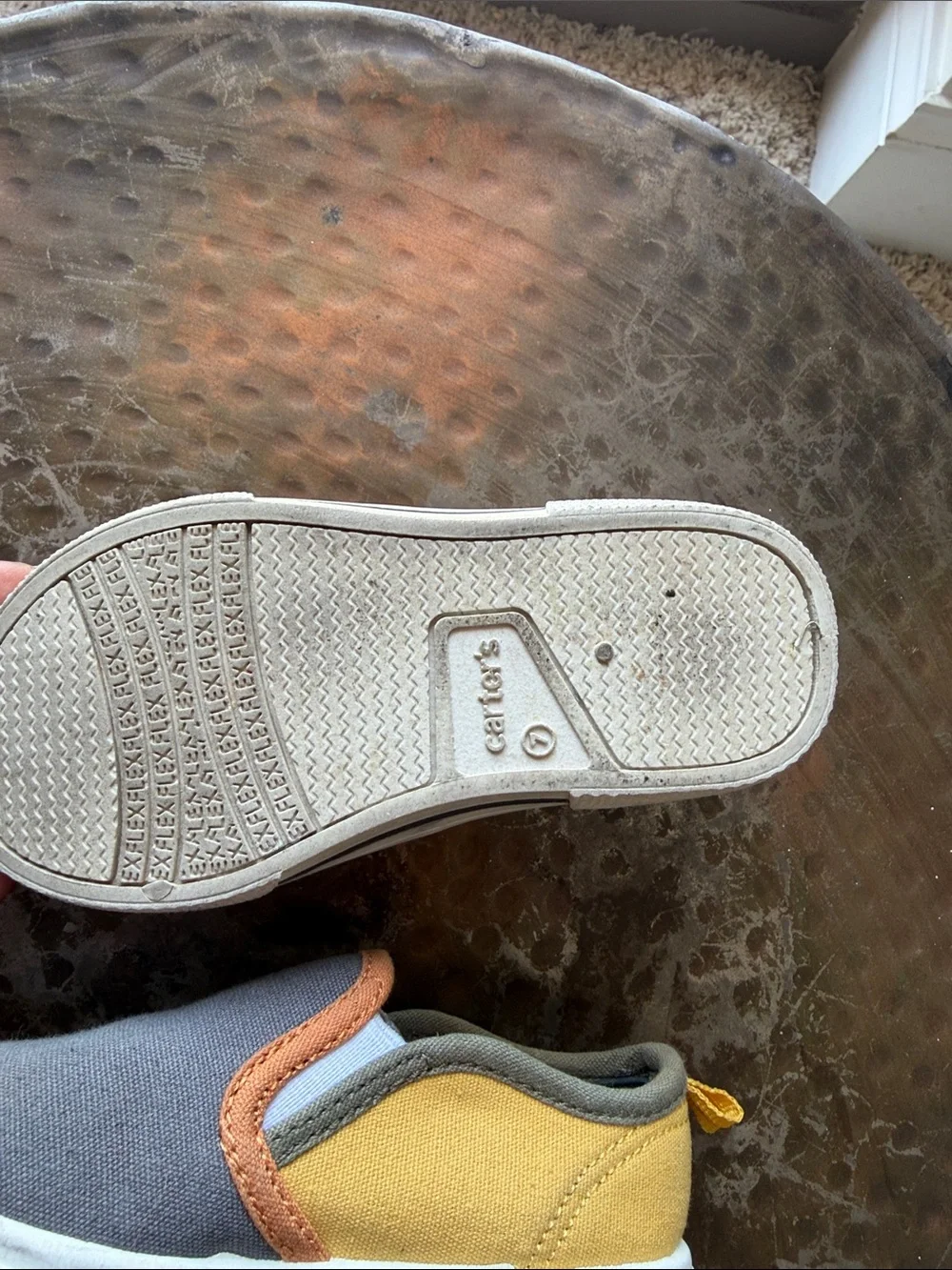 Kids size 7 slip on sneakers / boat shoes / loafers